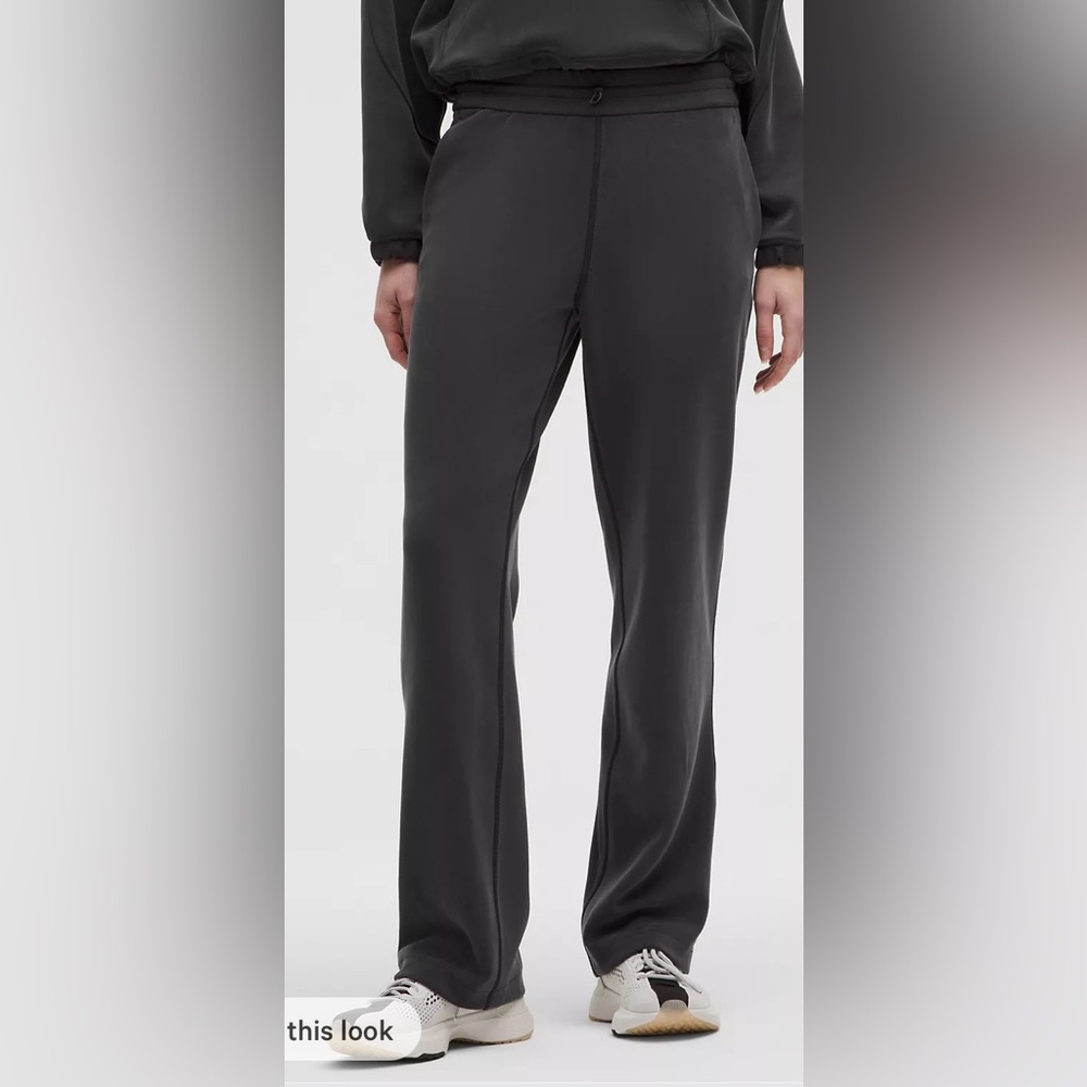 lululemon athletica Women's Softstreme High-Rise Pant
Short Straight-Leg Pants